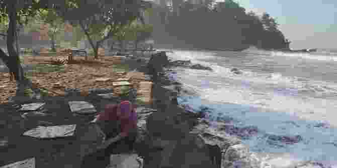 BMKG Peringatkan Warga Lampung Gelombang Tinggi Di Perairan Barat
