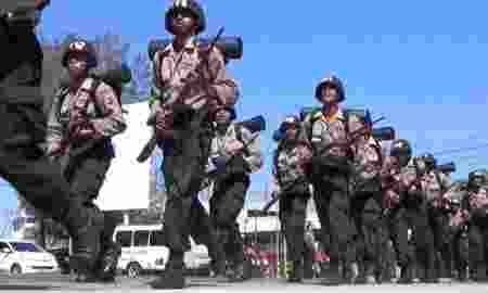 Siswa Brigadir Polri Perbatasan Lakukan Long March