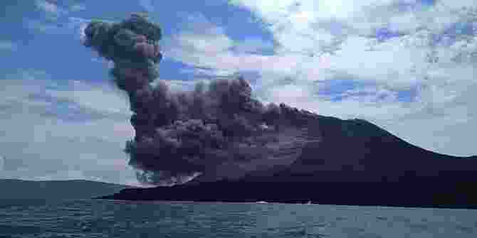 Gunung Anak Krakatau Alami 101 Kali Letusan
