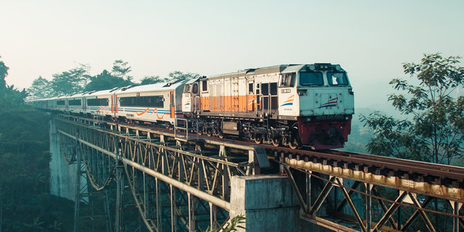 Seorang Warga Kebumen Tewas Tertabrak Kereta