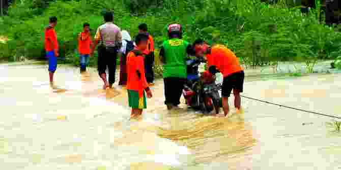 Ribuan Warga Kampar Mulai Terserang Penyakit Akibat Banjir