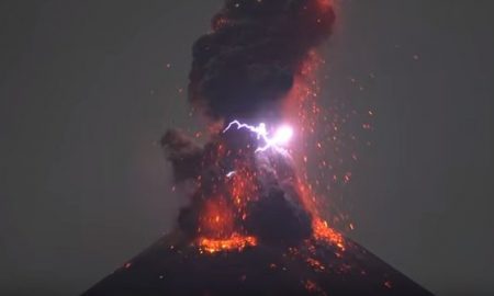 Gunung Anak Krakatau Alami 60 Gempa Letusan