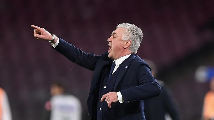 Ancelotti Kecewa Napoli Ditahan Genoa