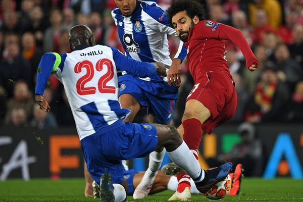 Salah Beruntung Tidak Mendapat Kartu Merah Ketika Menghadapi Porto